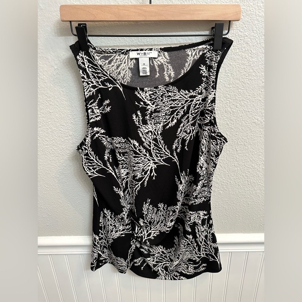 ⚡️(3/$15) WHBM women’s sleeveless black and white shirt
